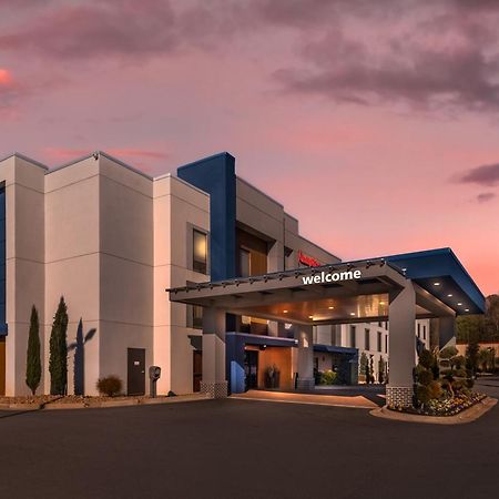 Hampton Inn Atlanta-Стокбридж Екстериор снимка